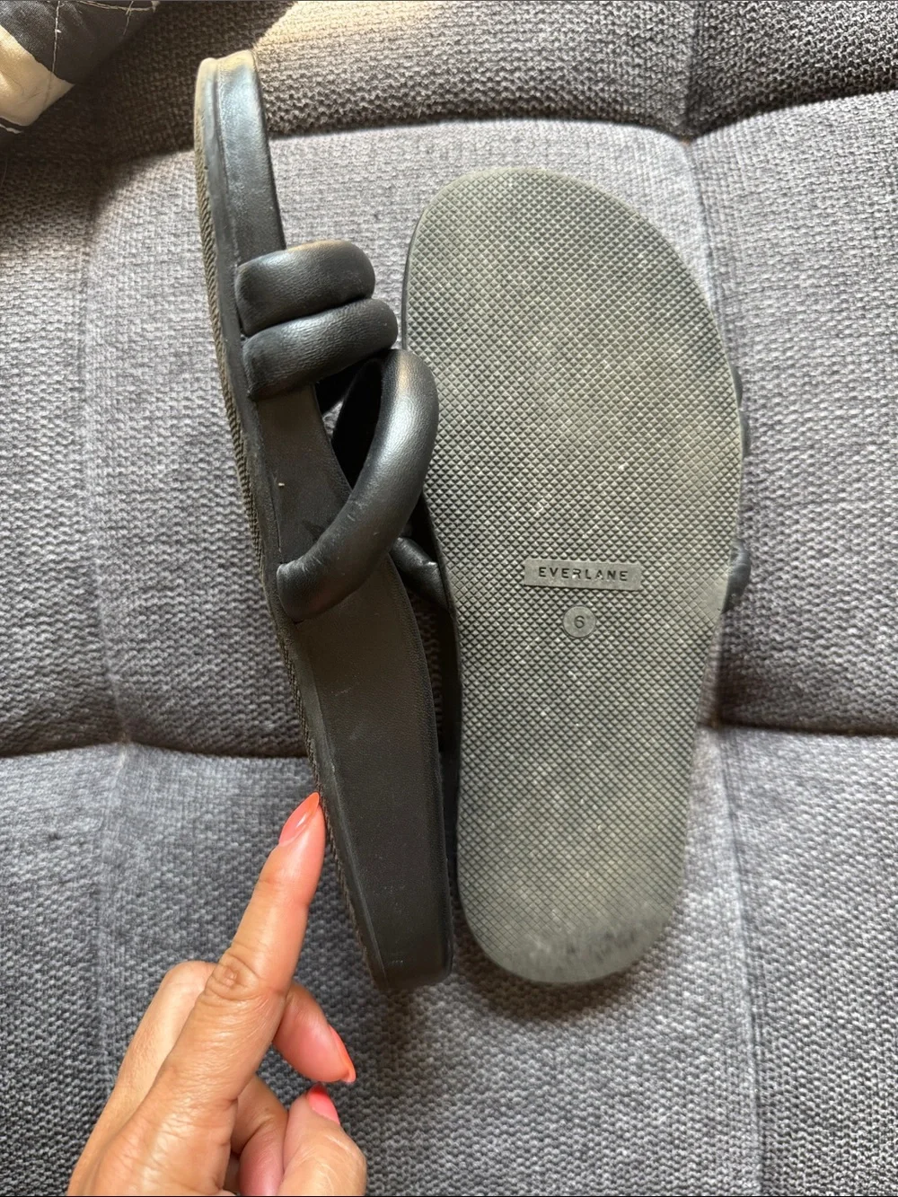 Everlane Black Triple-Strap Italian Form Padded Slide Sandals sz6